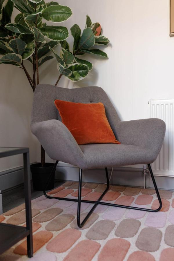 Newly Renovated Apartments In Liverpool - Extended Stay Bagian luar foto
