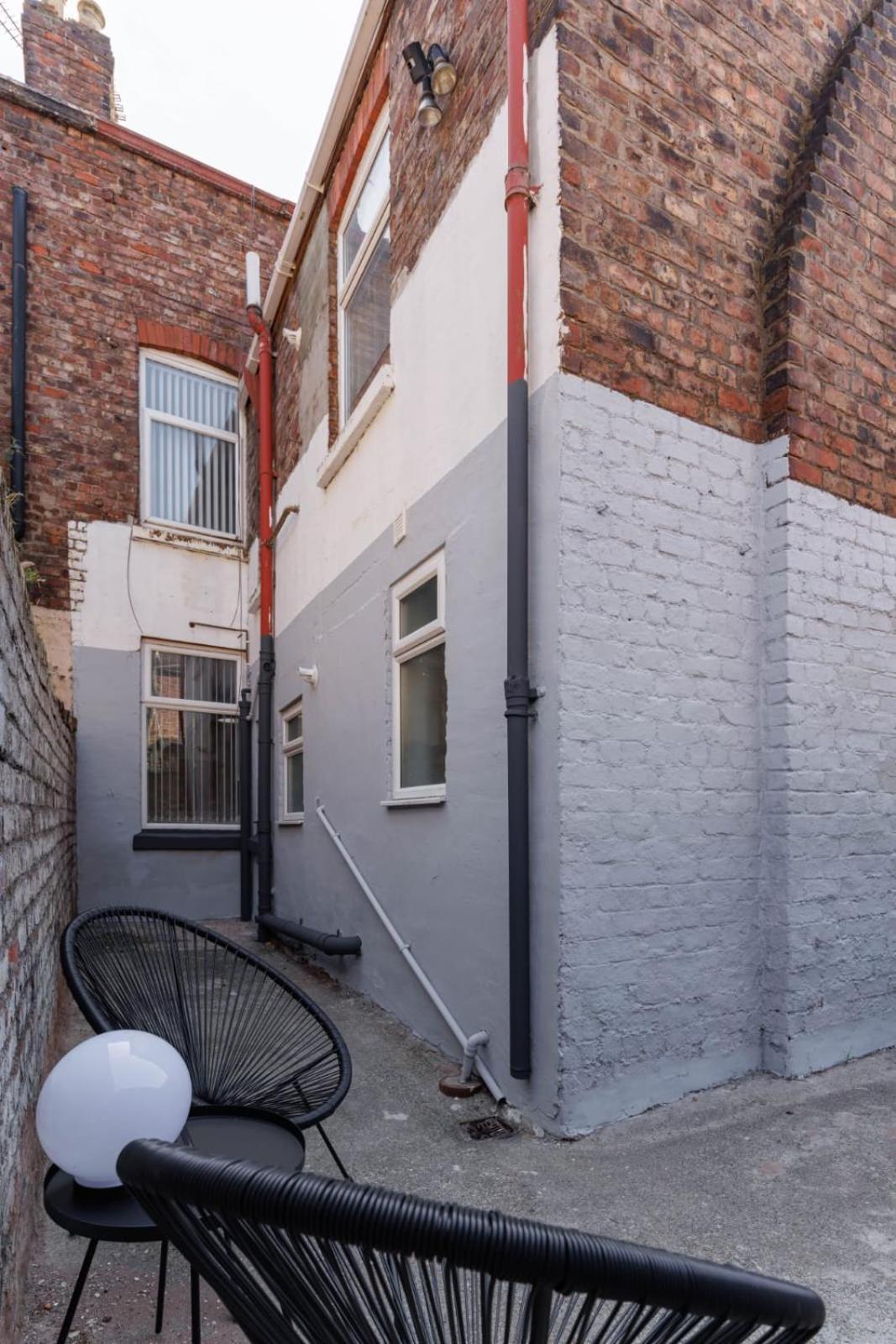 Newly Renovated Apartments In Liverpool - Extended Stay Bagian luar foto